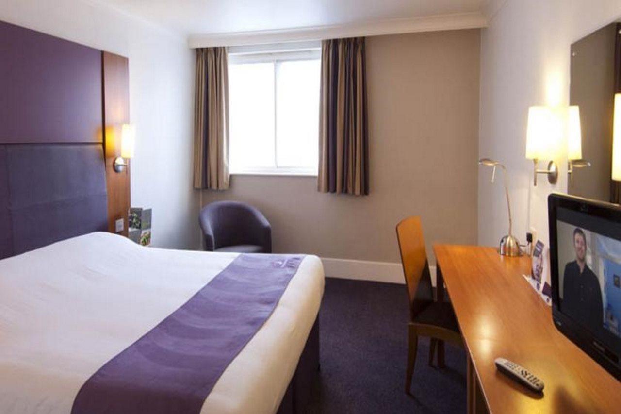 Premier Inn Dunstable / Luton Eksteriør bilde