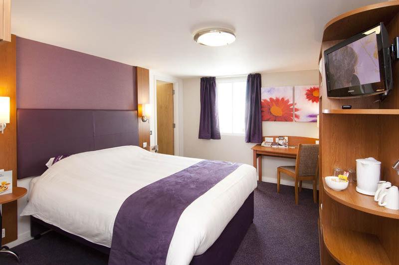 Premier Inn Dunstable / Luton Eksteriør bilde